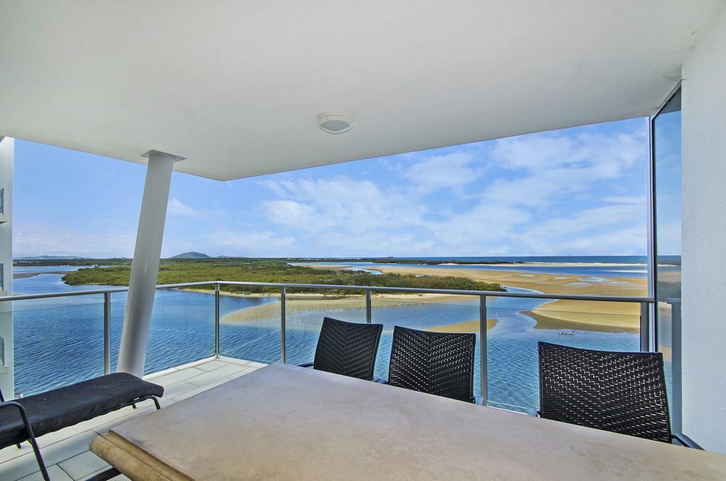 Waves Maroochy River Марукідор Екстер'єр фото